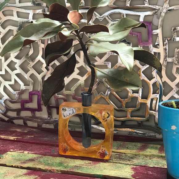 COPY - Bee-themed Propagation Planting Station - Picture 2 of 4